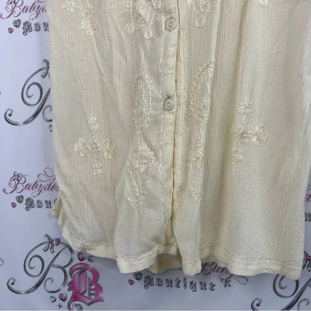 Papaya Moon tank top button up long style embroidered Cream Textured Blouse